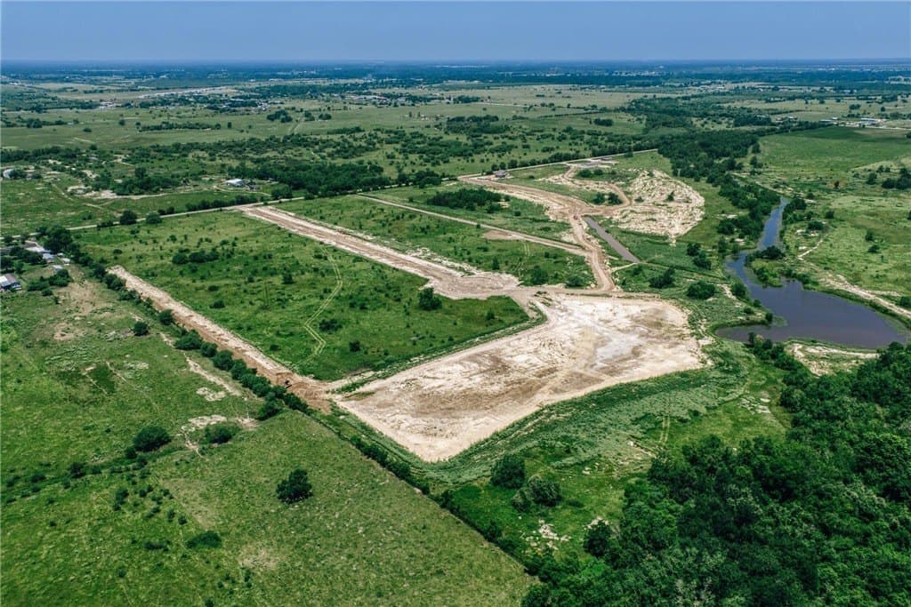 2 acres in WALLER County - photo 2