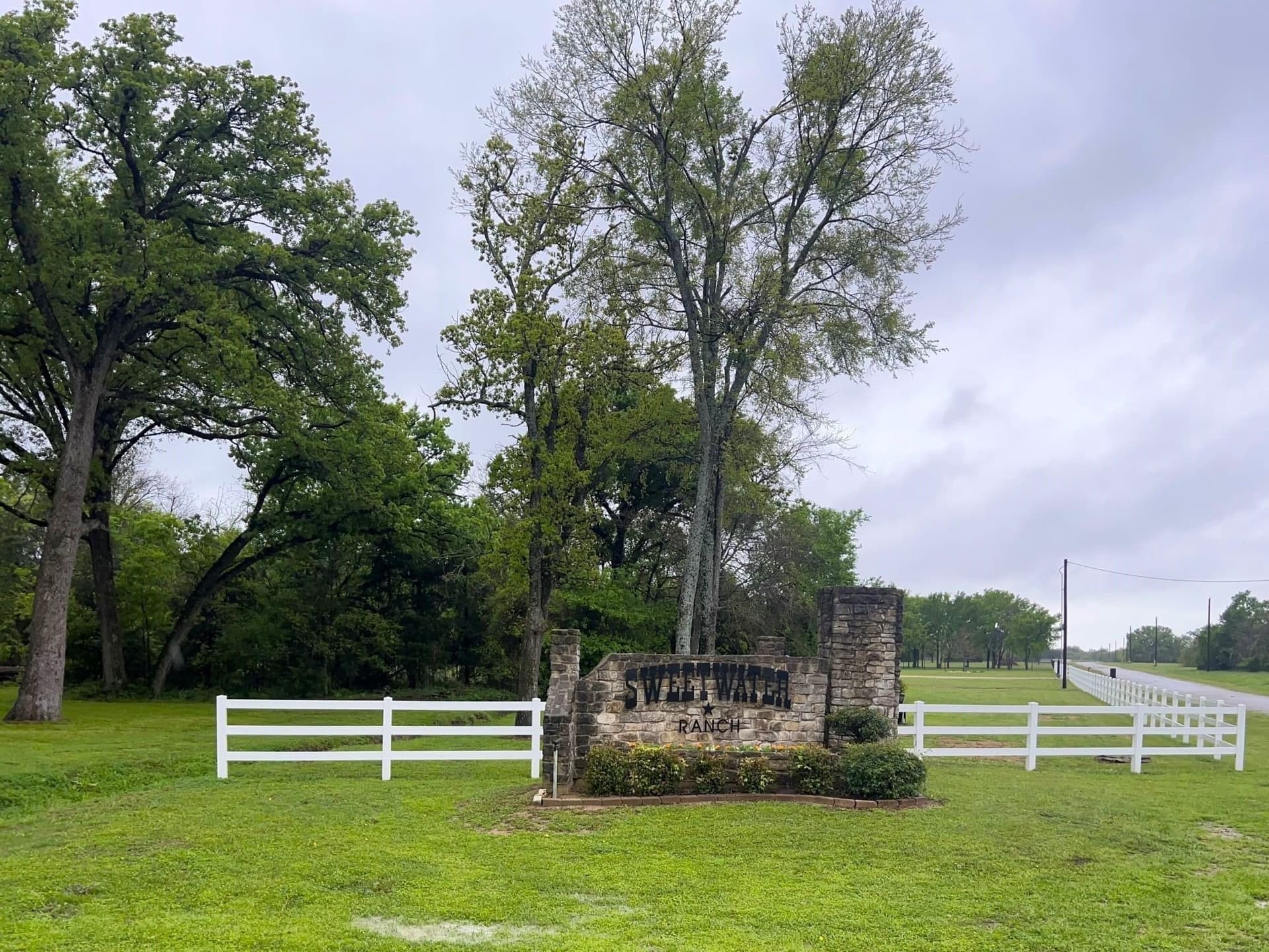5.27 acres in Navarro County