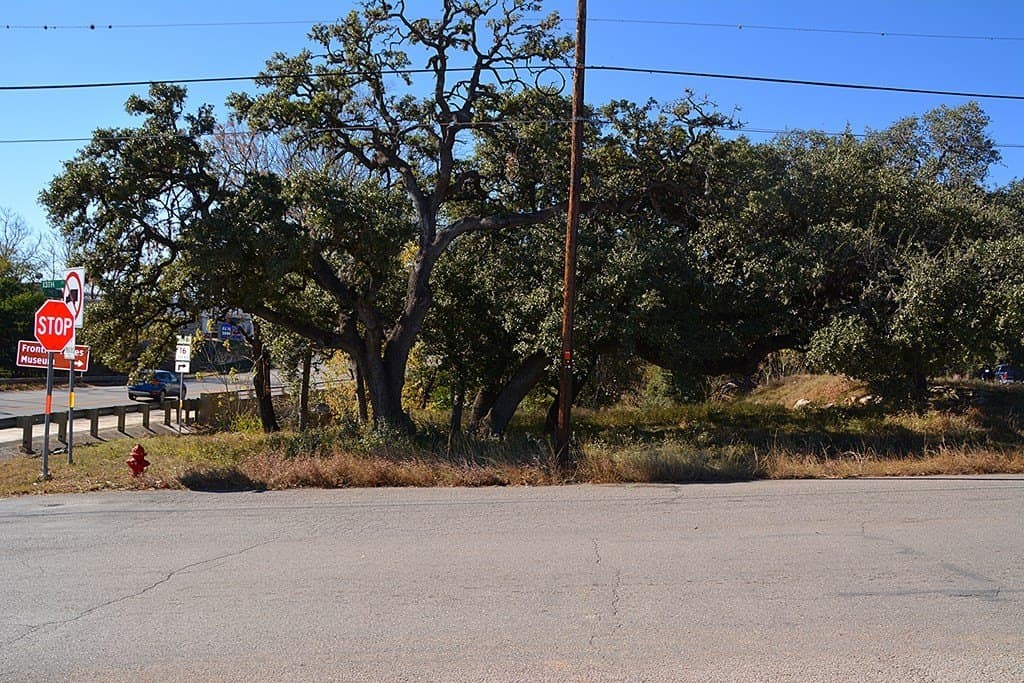1.32 acres in Bandera County - photo 18