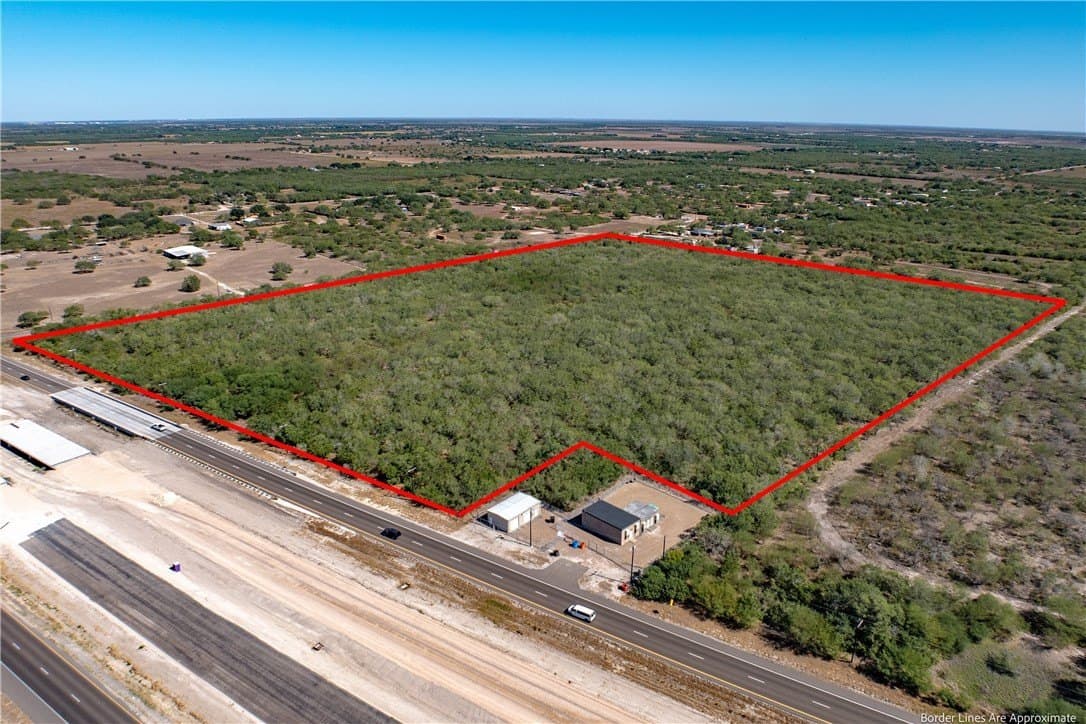 27.5 acres in Kleberg County - photo 4