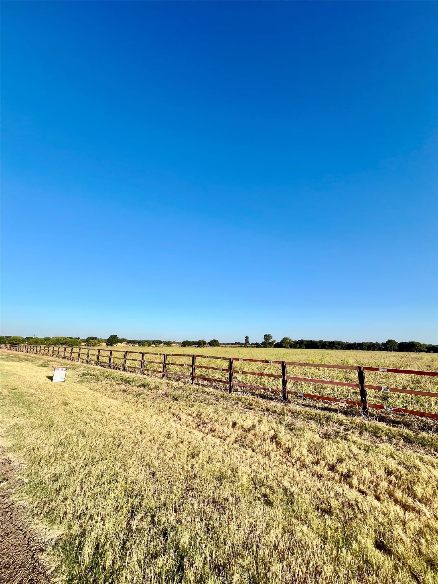 10 acres in Hill County - photo 2
