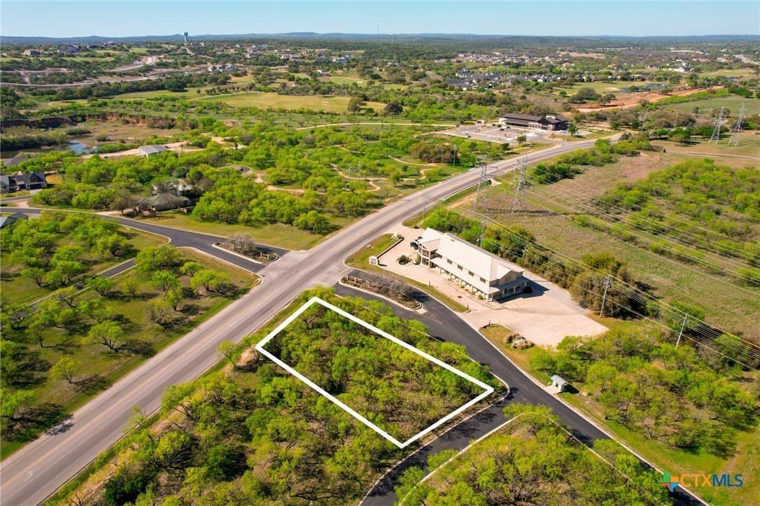 0.43 acres in Llano County gallery image 4