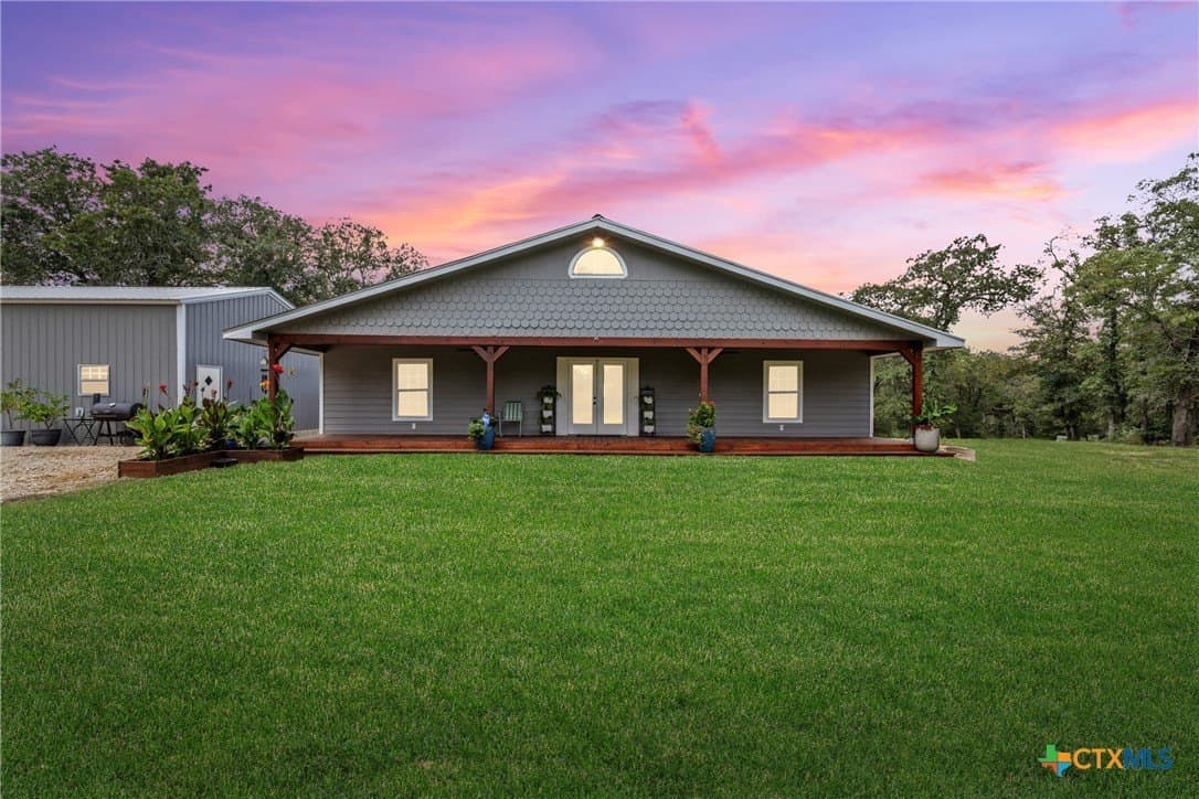 11 acres in Guadalupe County