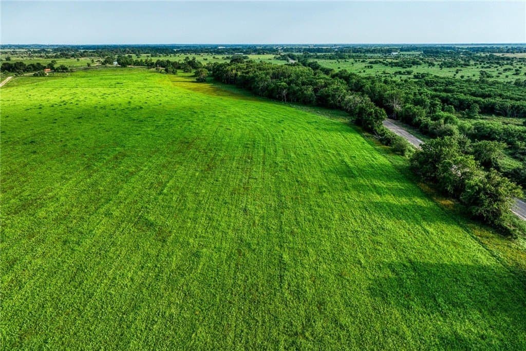 66.94 acres in Waller County - photo 2