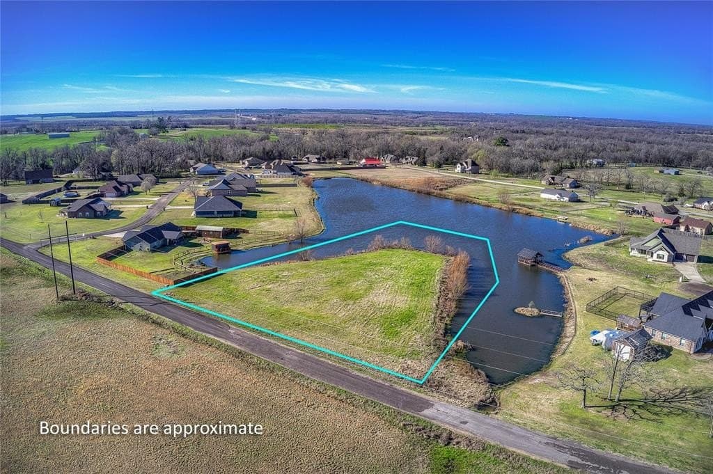 2.13 acres in Hopkins County