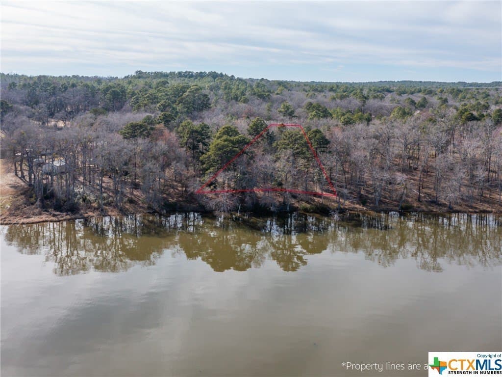 1.03 acres in Henderson County - photo 10