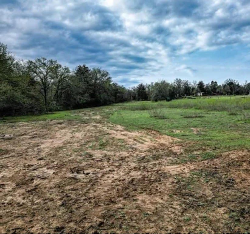 4.67 acres in Milam County