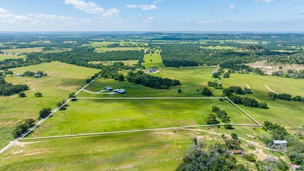10.17 acres in Gillespie County gallery image 2