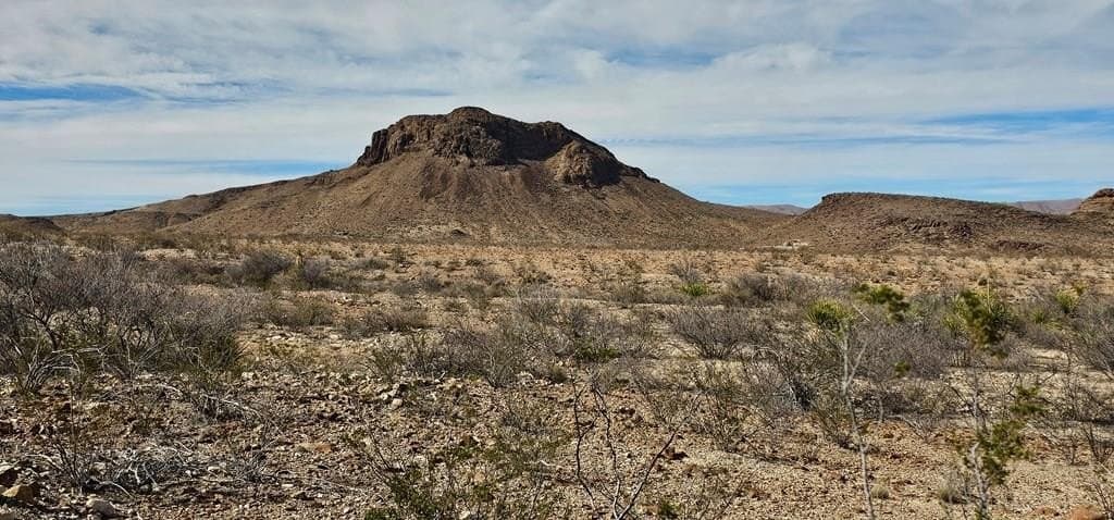 10 acres in Brewster County