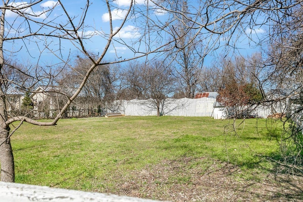 0.18 acres in Gillespie County gallery image 3