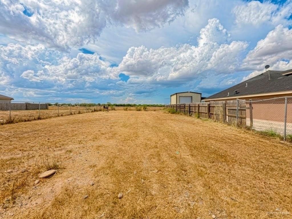 0.18 acres in Hidalgo County - photo 3