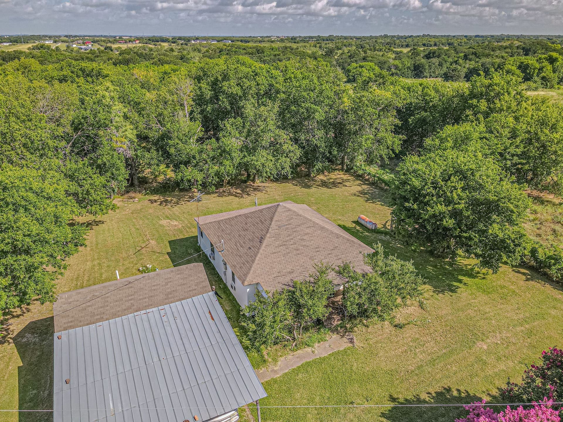 27.09 acres in Kaufman County - photo 9