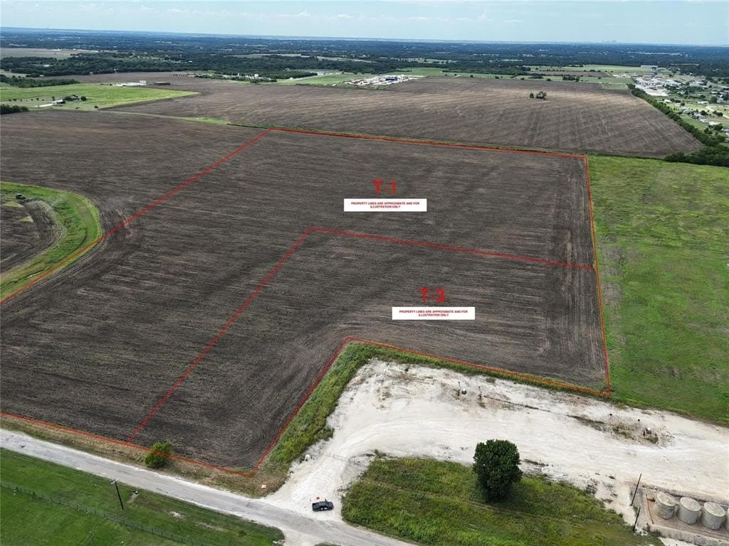 7.25 acres in Johnson County