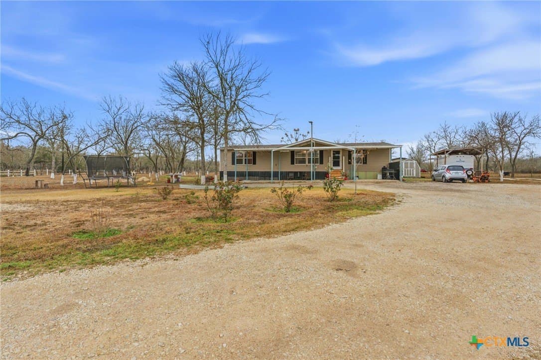 10.21 acres in Bastrop County gallery image 3