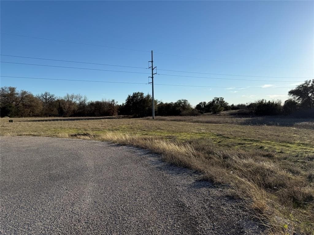 4.2 acres in Parker County gallery image 4