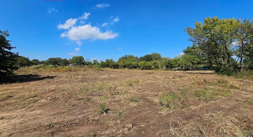 7.96 acres in Denton County gallery image 2