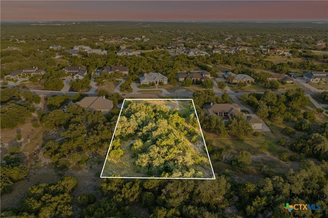 1.2 acres in Comal County - photo 7