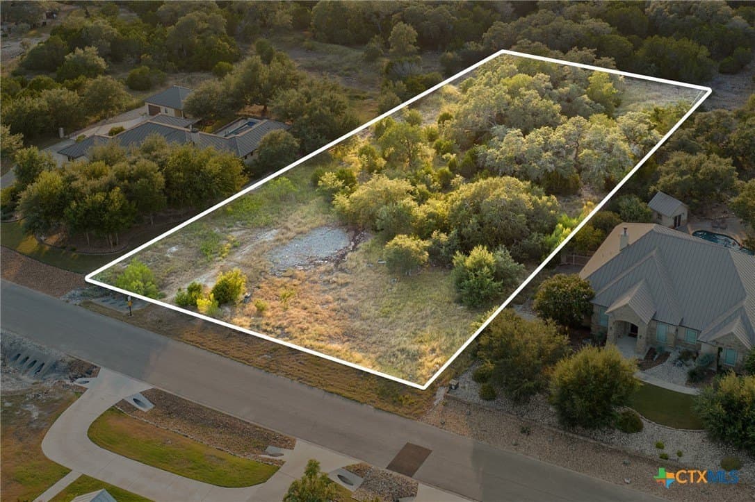 1.2 acres in Comal County