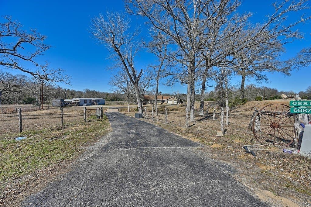 22.91 acres in Burleson County gallery image 4