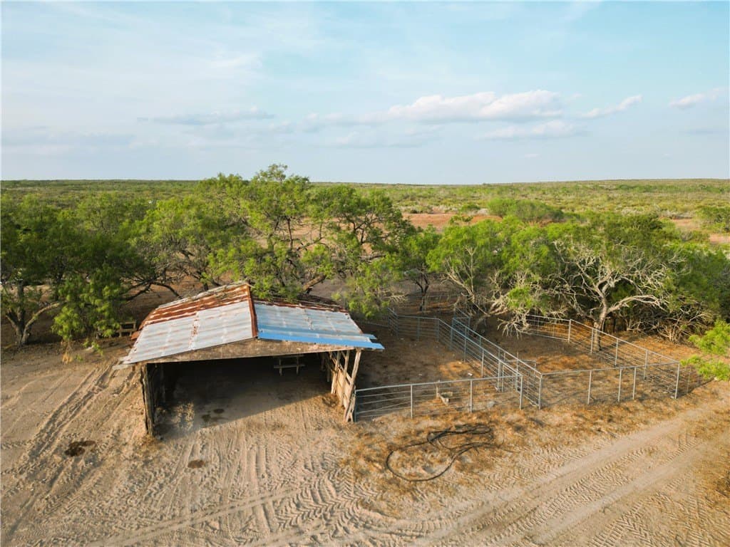 157.29 acres in Duval County - photo 6