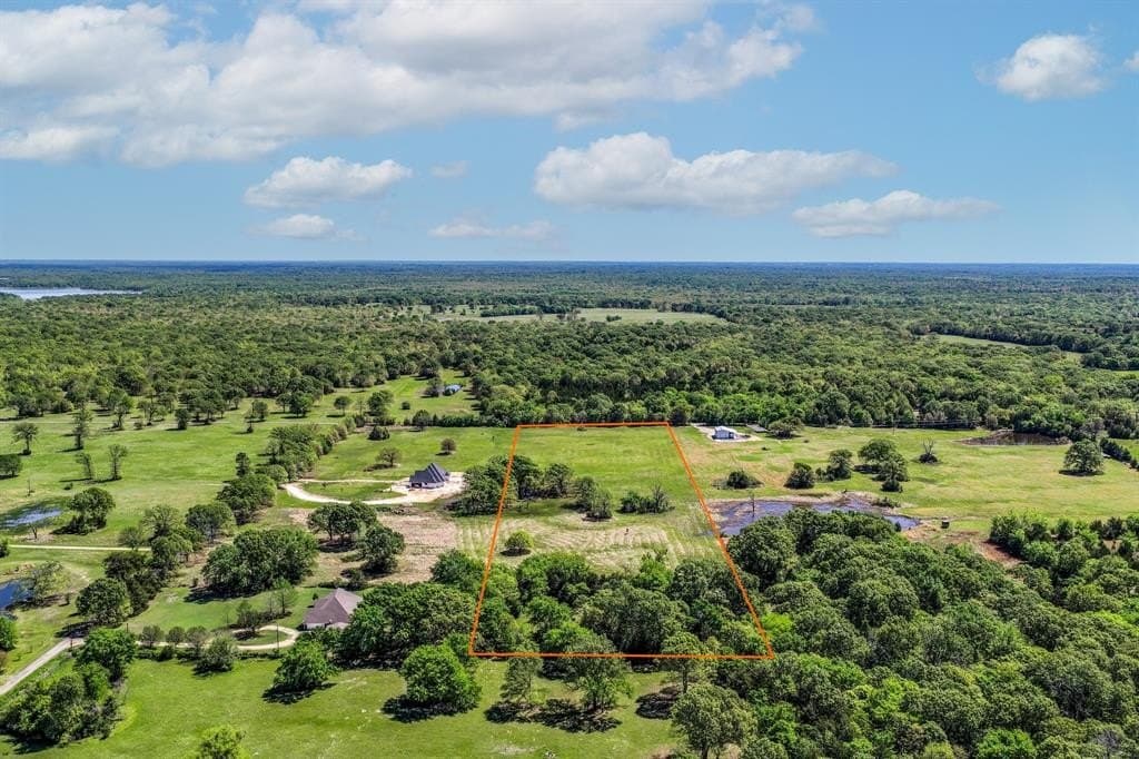 9 acres in Lamar County featured view