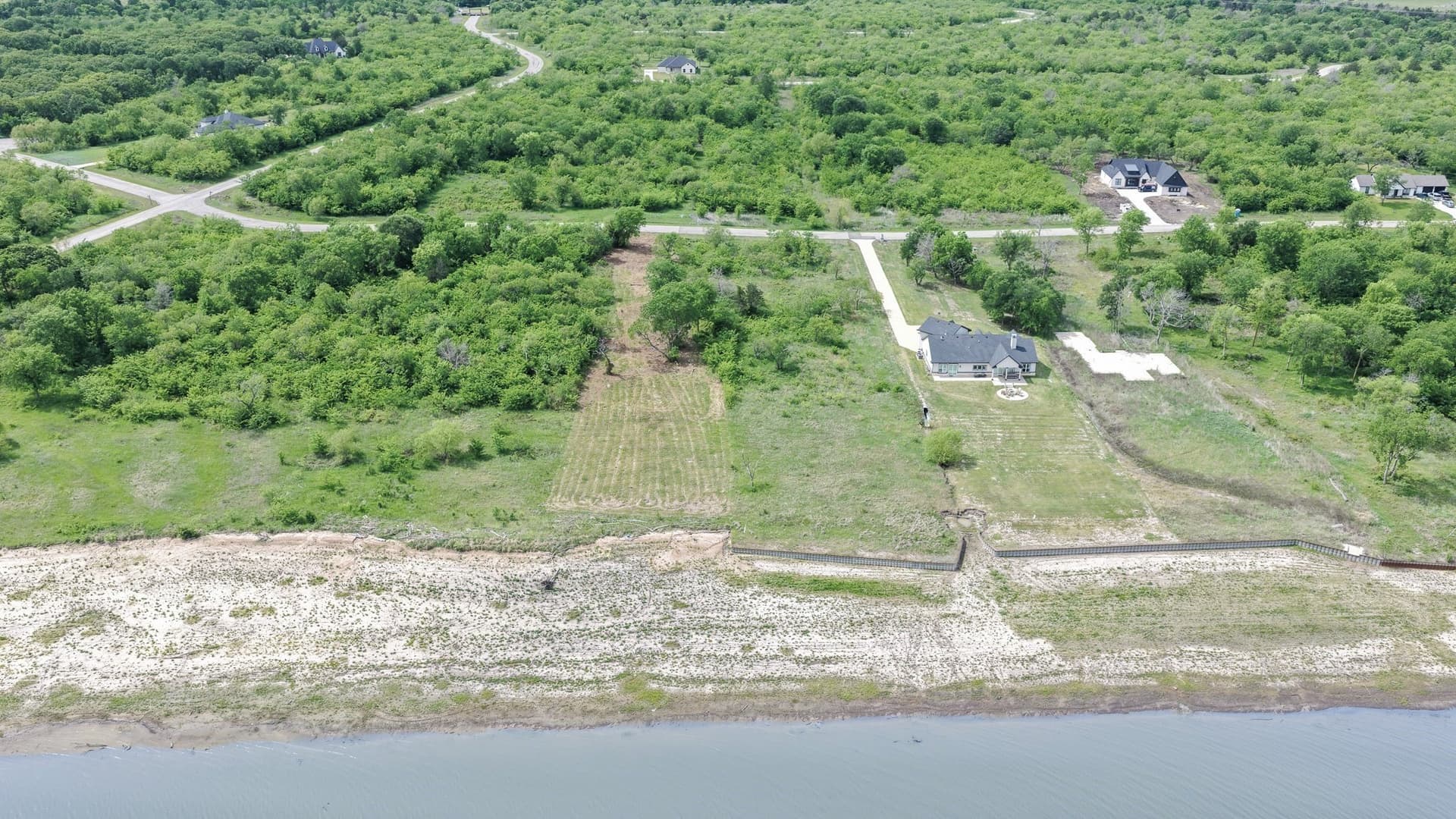 1.02 acres in Kaufman County gallery image 2