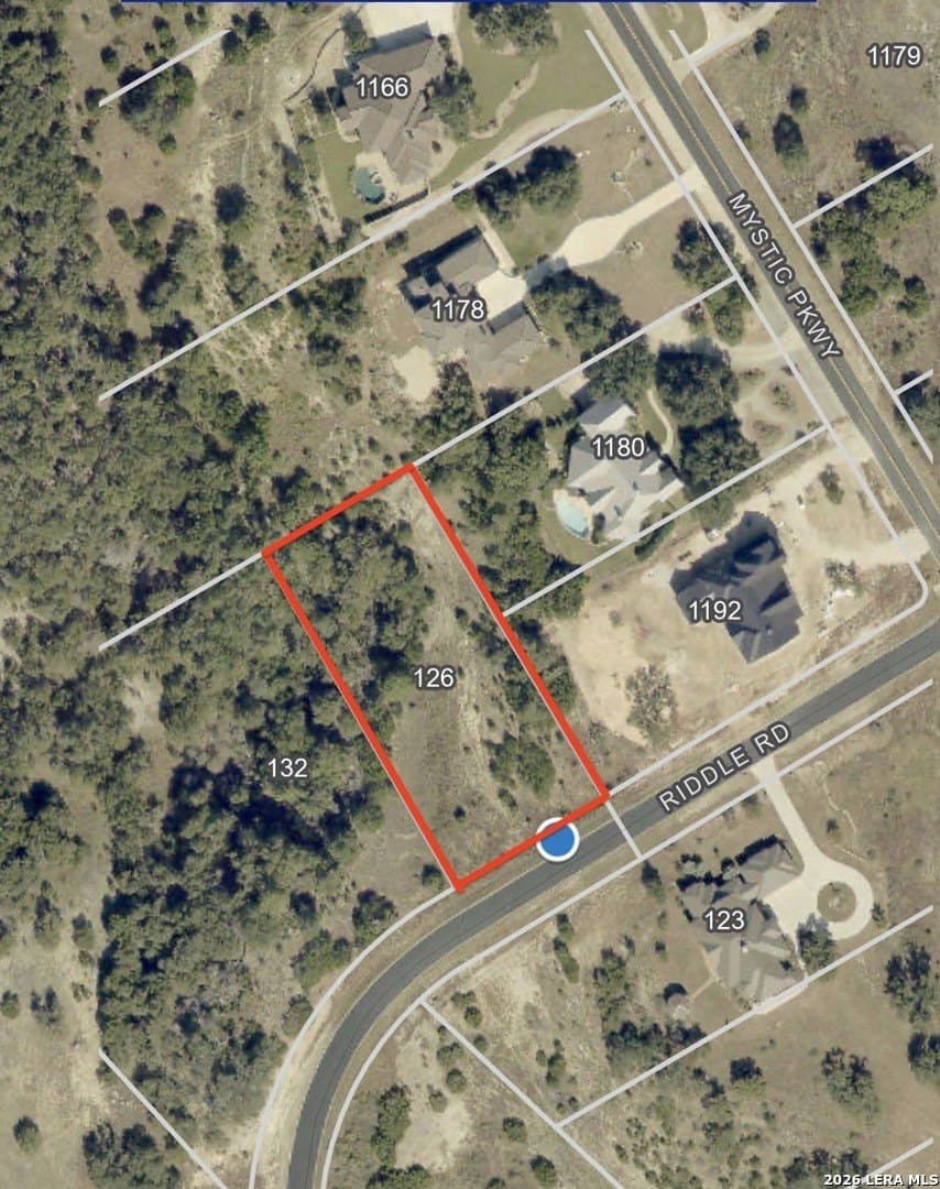1.1 acres in Comal County gallery image 2