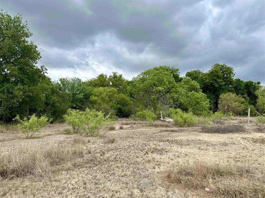 15.68 acres in Val Verde County