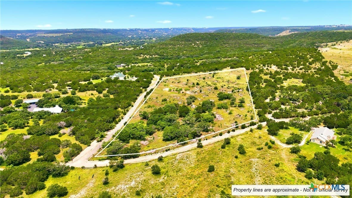 10 acres in Burnet County gallery image 3