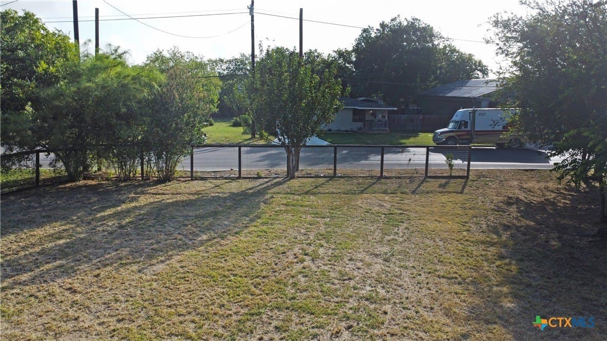 0.38 acres in Comal County - photo 11