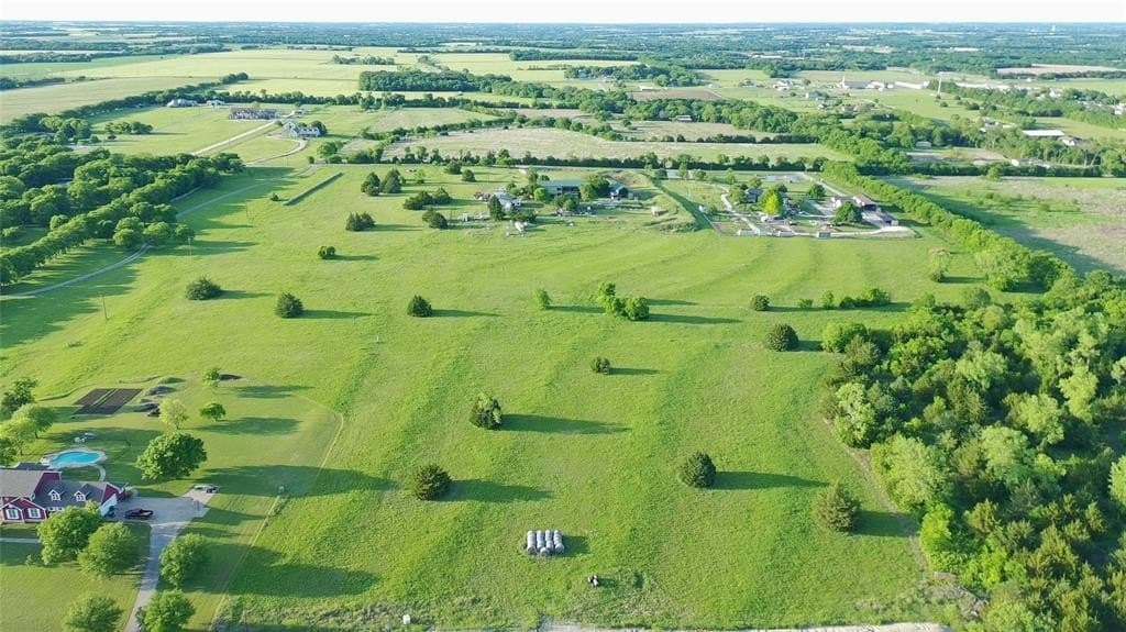 5.04 acres in Collin County gallery image 4