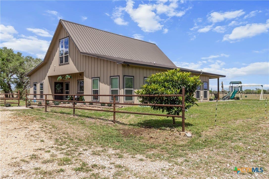46.3 acres in Goliad County - photo 12