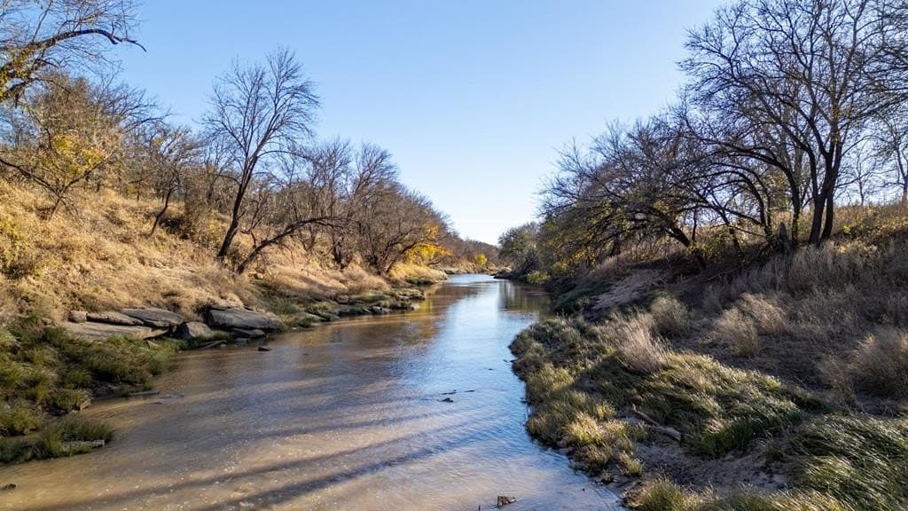 373.4 acres in San Saba County