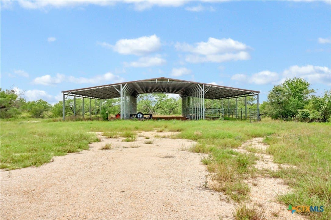 52.97 acres in Guadalupe County - photo 18