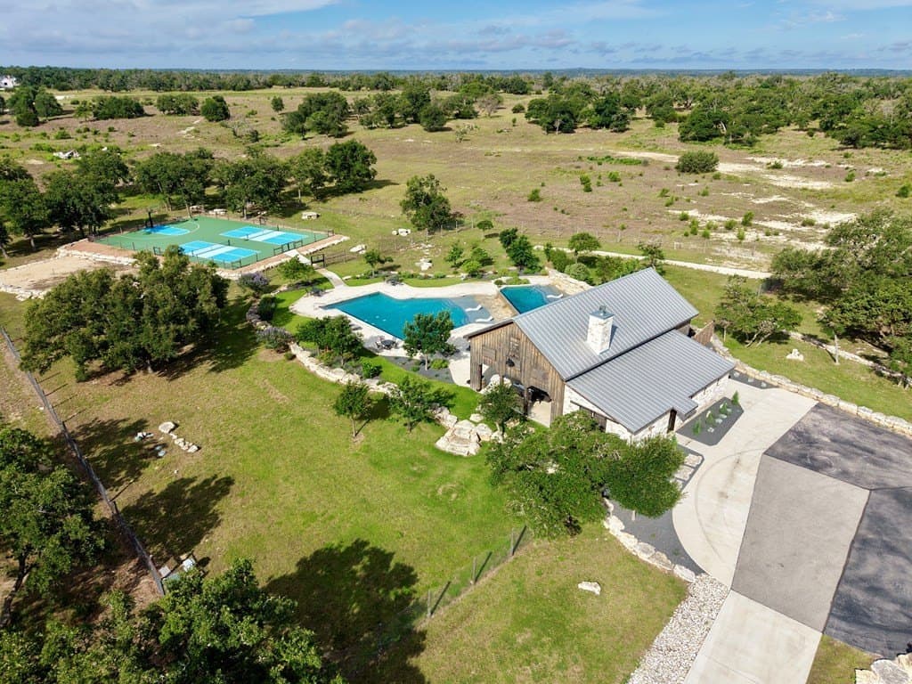 5.08 acres in Kerr County - photo 8