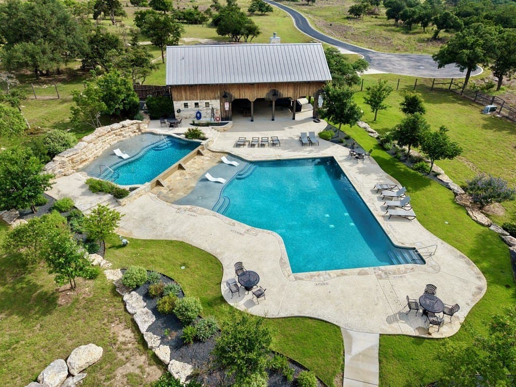 5.08 acres in Kerr County - photo 9