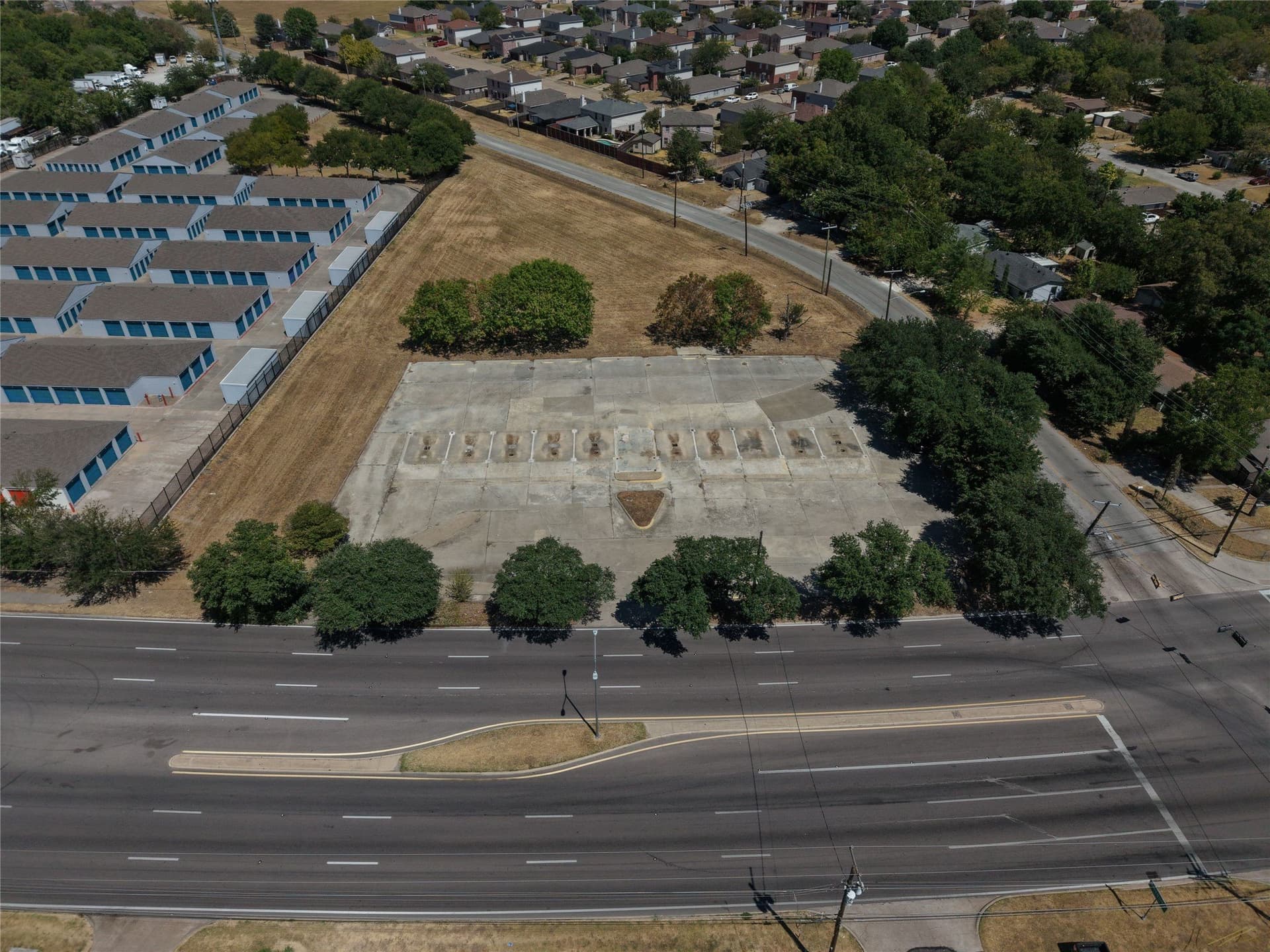 2.08 acres in Dallas County