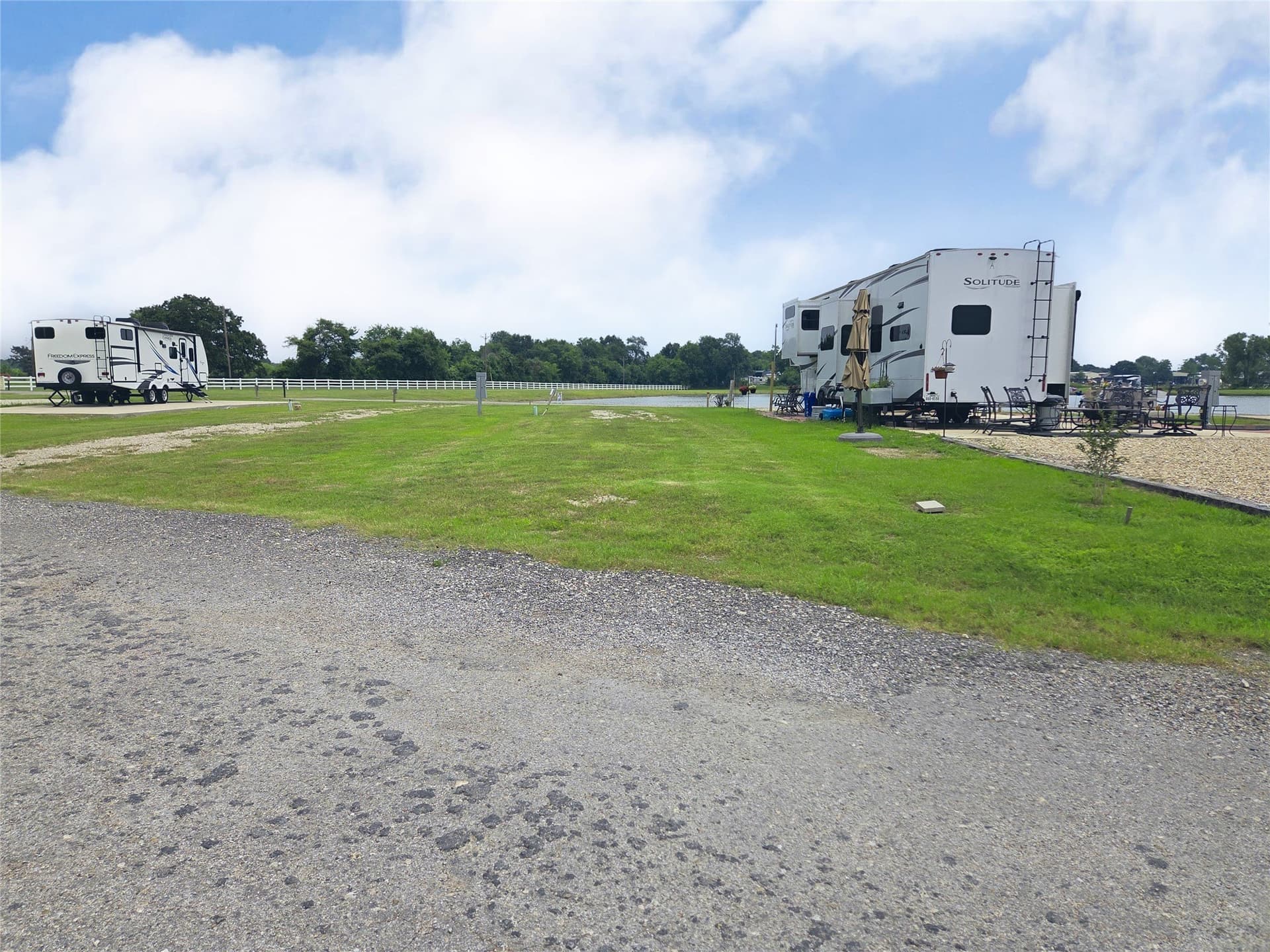 0.08 acres in Navarro County - photo 9