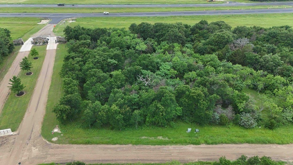 1.17 acres in Kaufman County gallery image 4