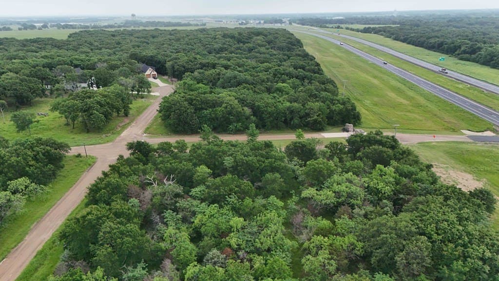1.17 acres in Kaufman County gallery image 2