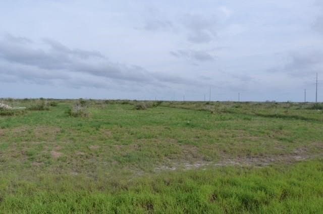 1.62 acres in Aransas County - photo 2