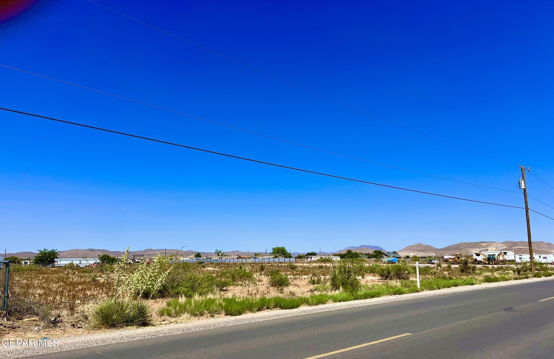 1.03 acres in El Paso County gallery image 2
