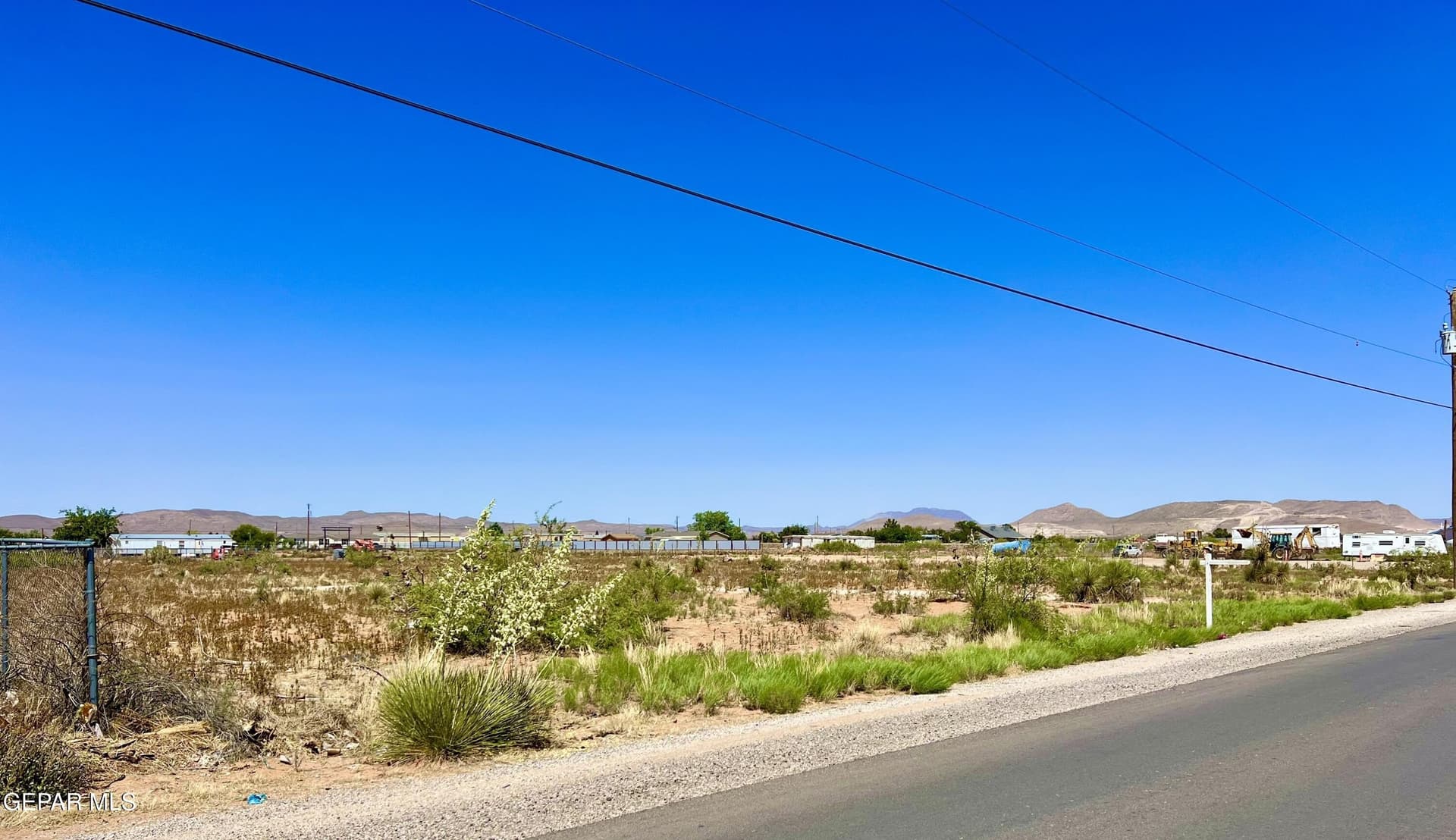 1.03 acres in El Paso County gallery image 3