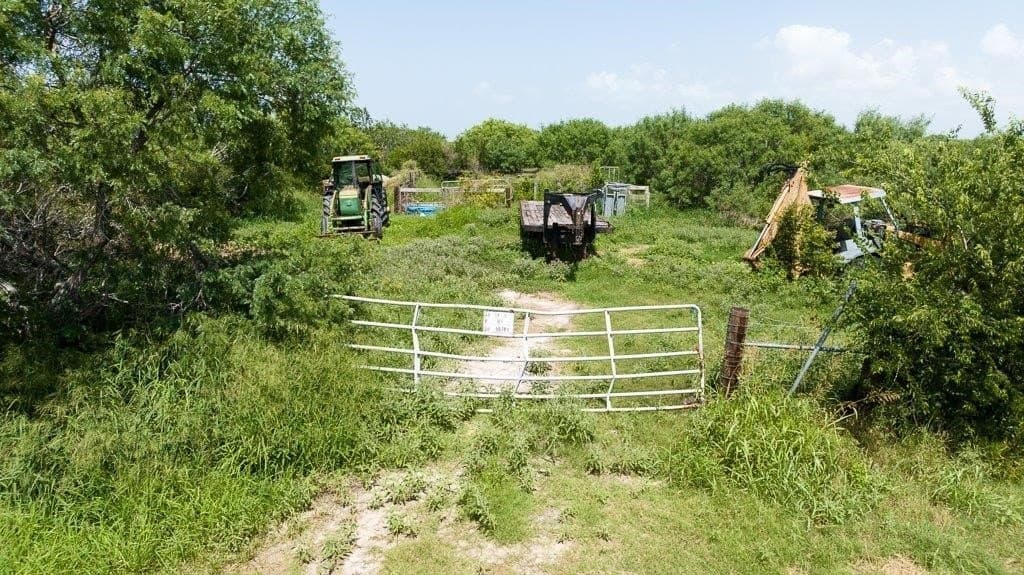 30 acres in Refugio County - photo 2