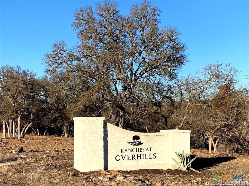 10.1 acres in Gillespie County