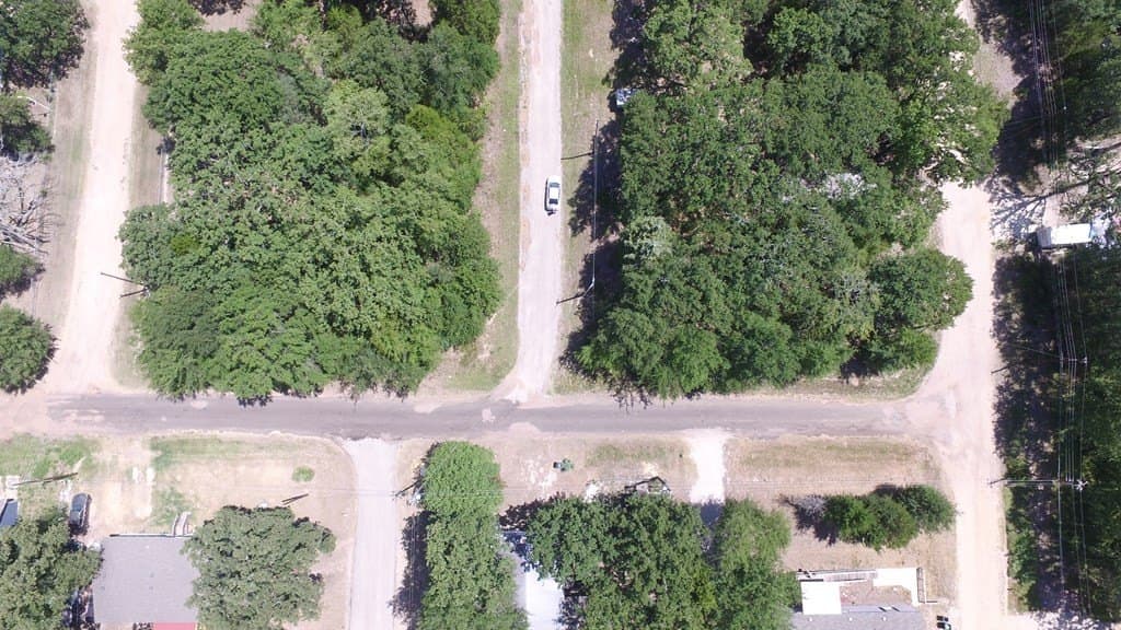 0.05 acres in Henderson County gallery image 4