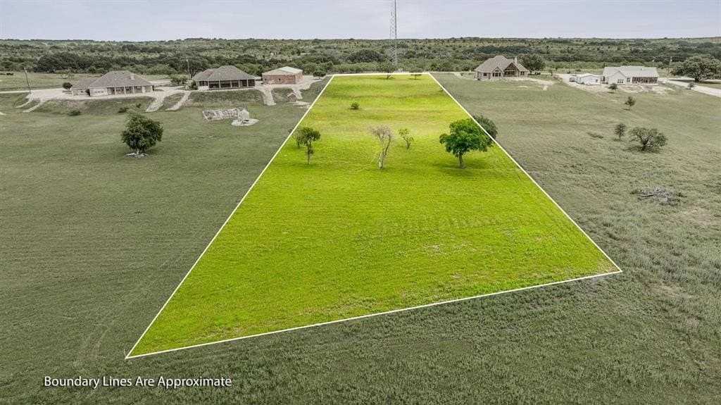 3.04 acres in Comanche County