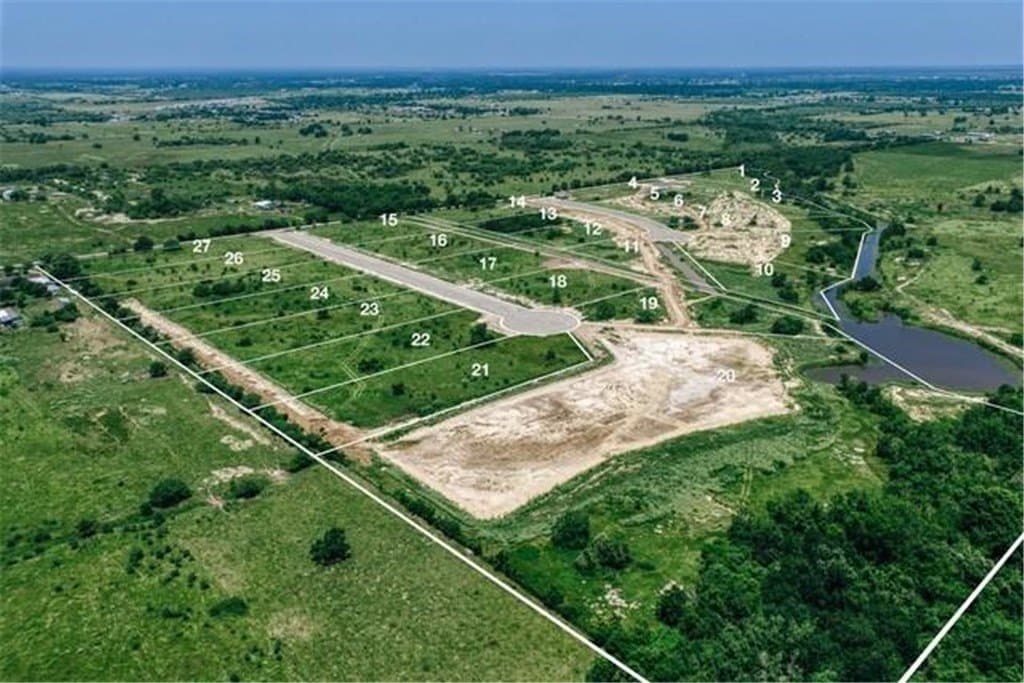 2 acres in WALLER County - photo 15