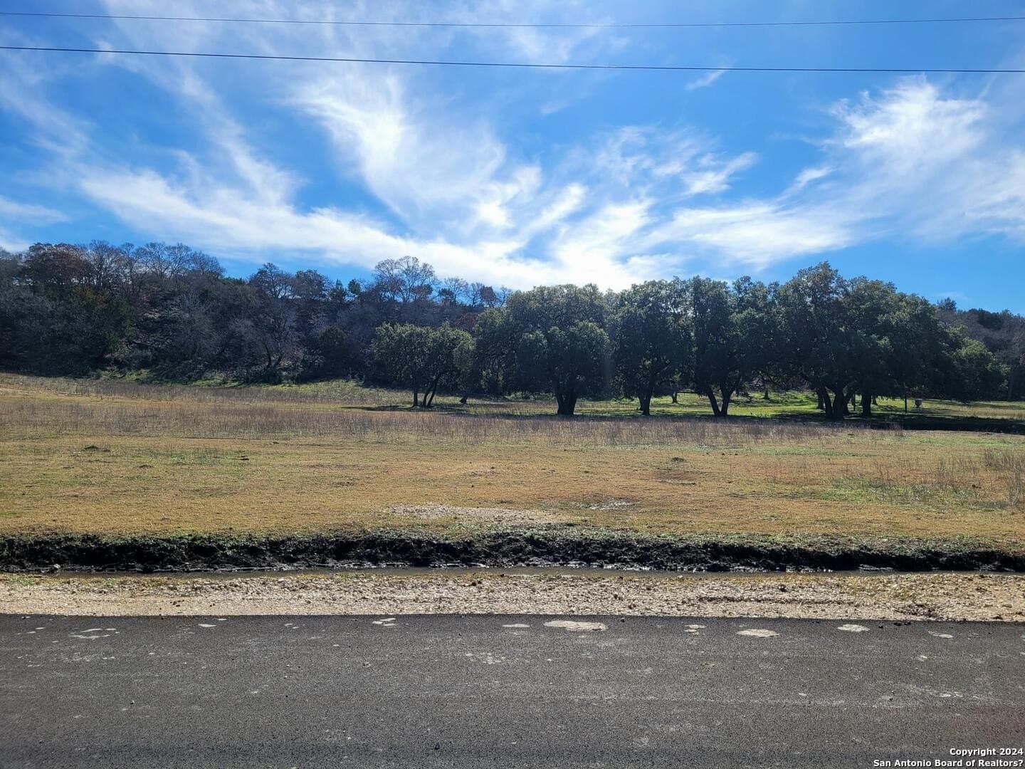 5.02 acres in Bandera County gallery image 4