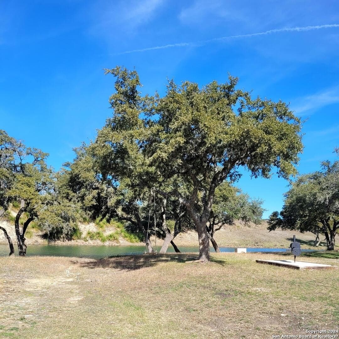 5.02 acres in Bandera County - photo 27